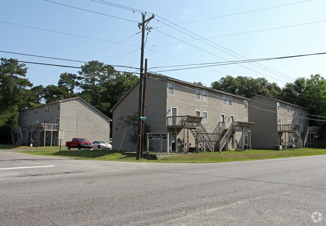 Building Photo - Summer Square Apartments.
