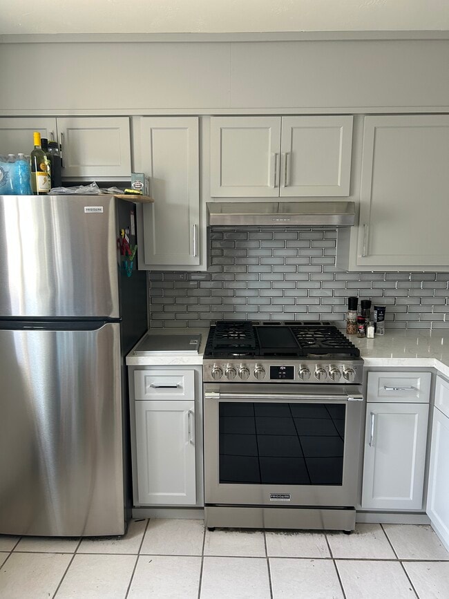 Building Photo - 4875 Cole St Rental