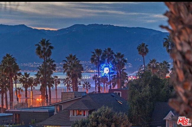 Building Photo - 110 Ocean Park Blvd Unit 502