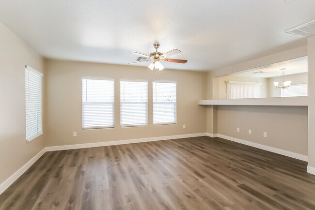 Photo - 2420 Cockatoo Dr