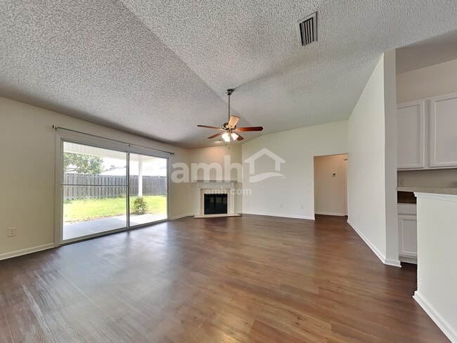 Photo - 1139 Ardmore St