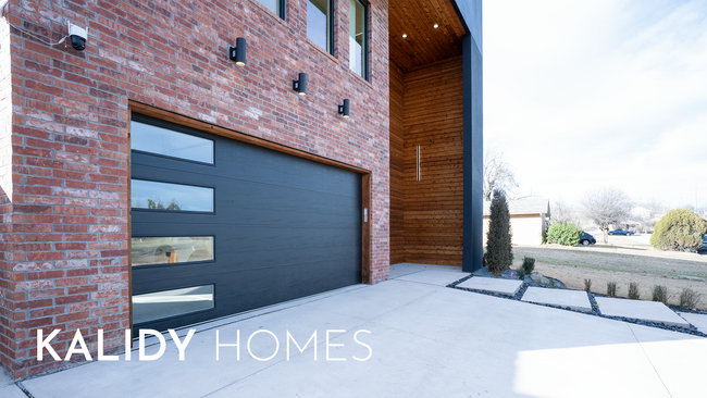 Photo - 605 N Idaho Ave