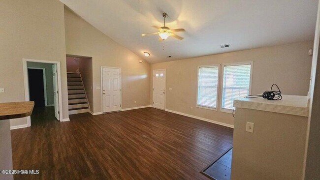 Photo - 122 Christy Dr