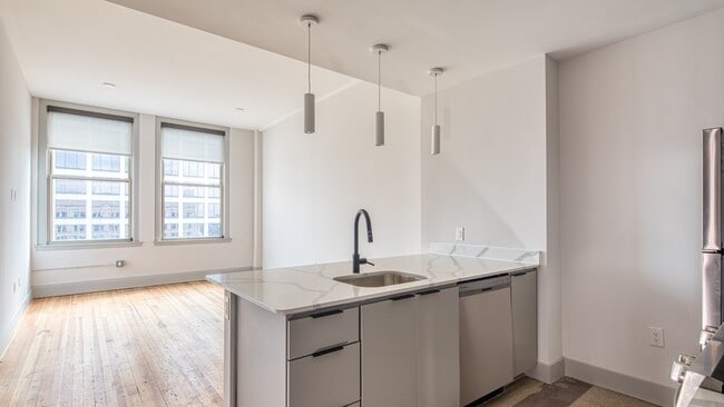 Marshall Floorplan Kitchen Island - Residences at Richmond Trust
