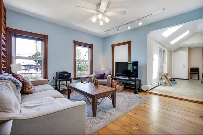 Photo - 68 Adams St Unit #2