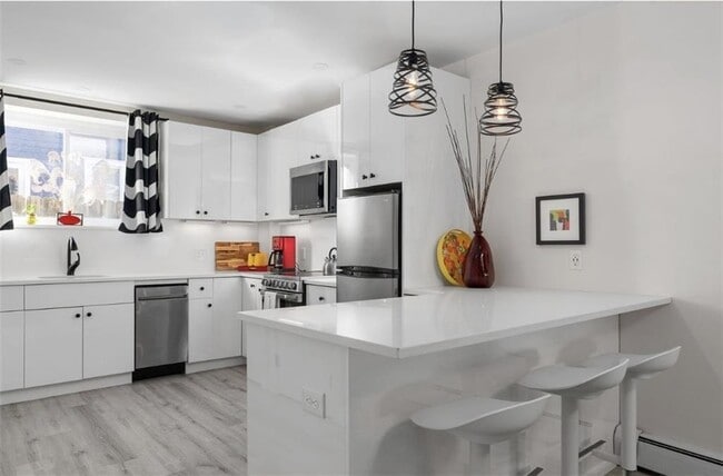 26 W Narragansett Ave Unit 3