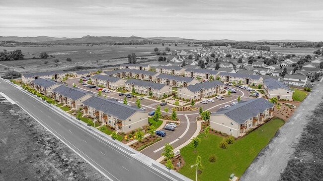 Photo - Country Living with Modern Flair: Wake up to the sounds of nature, Live Minutes from Everything Unit 414-261