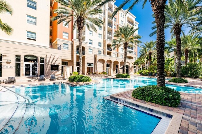 Building Photo - 17145 N Bay Rd Unit 4311