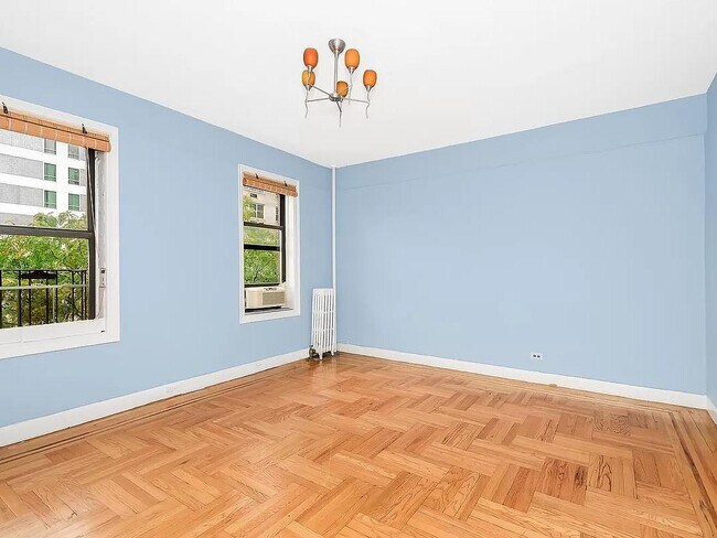 Photo - 3400 Wayne Ave