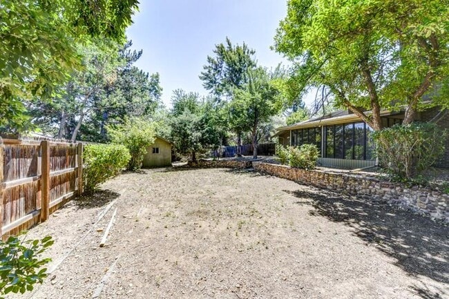 Photo - 4125 Apache Rd