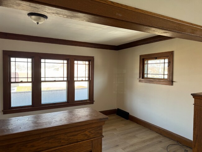 Photo - 5513 Vandalia Ave Unit Up