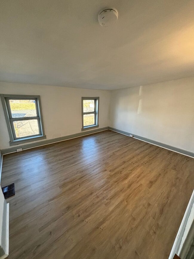 Photo - Newly Renovated 4 Bedroom, 1.5 Bath in Pottstown