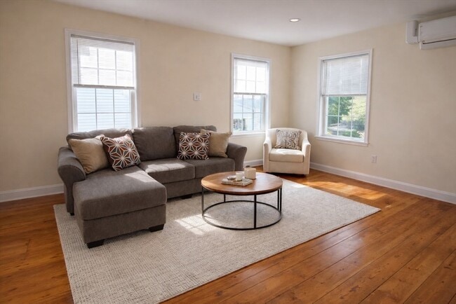 Photo - 106 N Franklin St Unit 2