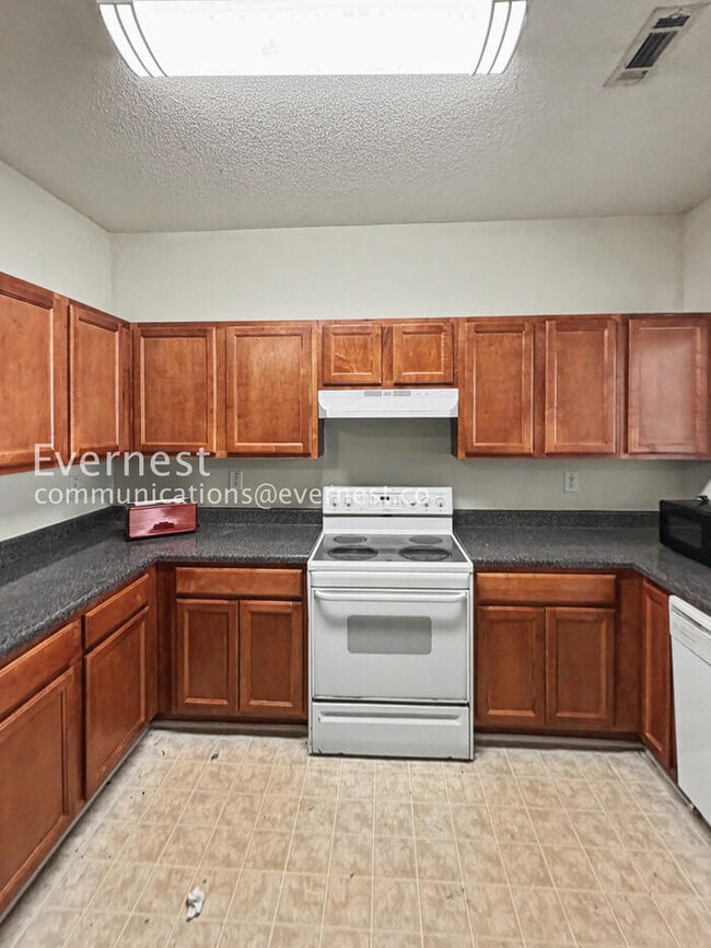 Photo - PROMO: Enjoy your 2nd month rent-free rent when you sign the lease today! 3 Bed, 2.5 Bath Home wi...