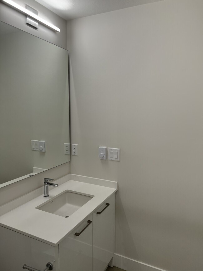 Photo - 45500-45500 Market Way