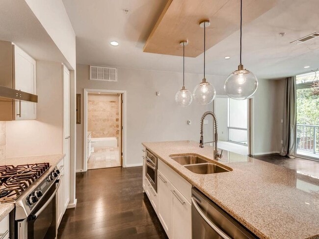 Photo - 1600 Barton Springs Rd Unit 5208