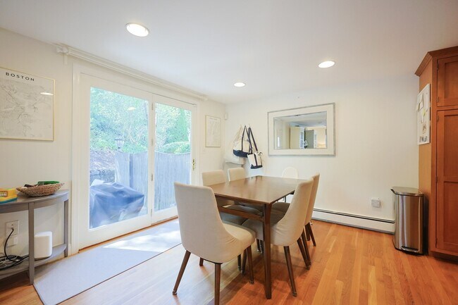 26 Pleasant St