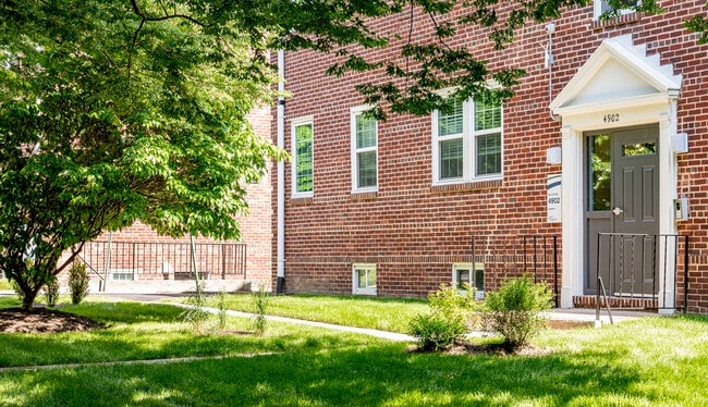 Building Exterior - Hillside Park