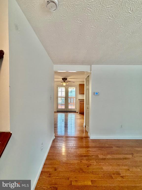 1234 Elm Grove Cir