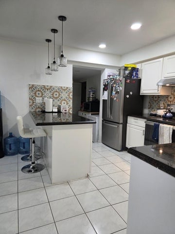 Photo - 810 Sandtree Dr