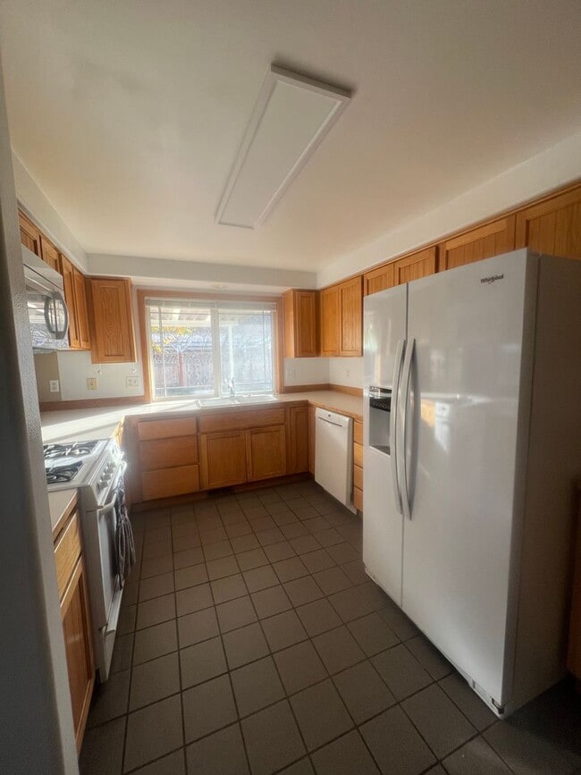 Photo - Great Single level Home!