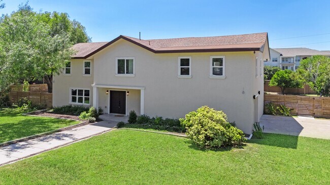 Photo - 1624 Dulcinea Ave