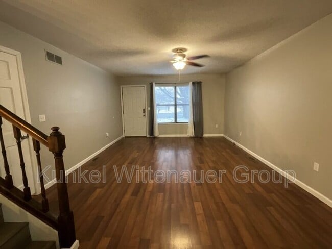 Photo - 1632 Progress Ln