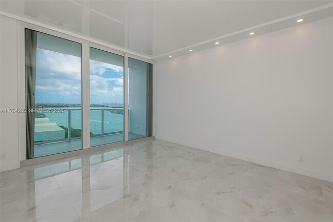 Photo - 100 Bayview Dr Unit PH25