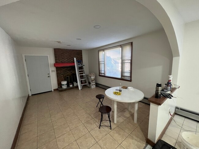 Photo - 208 Bigelow St