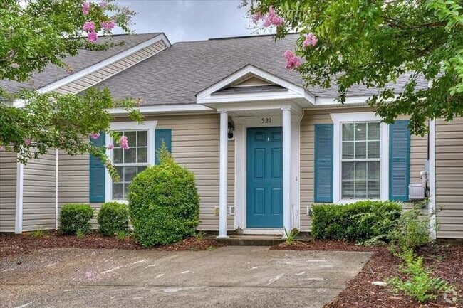 Building Photo - 521 Southern Hills Dr Rental