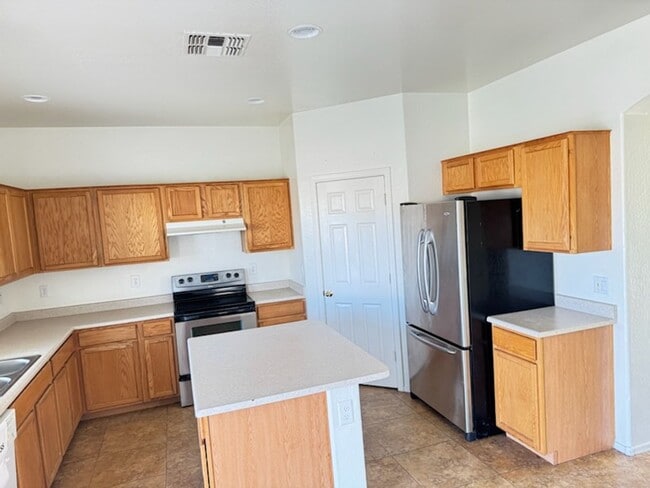 Photo - San Tan Queen Creek 4 bed 2.5 bath For rent