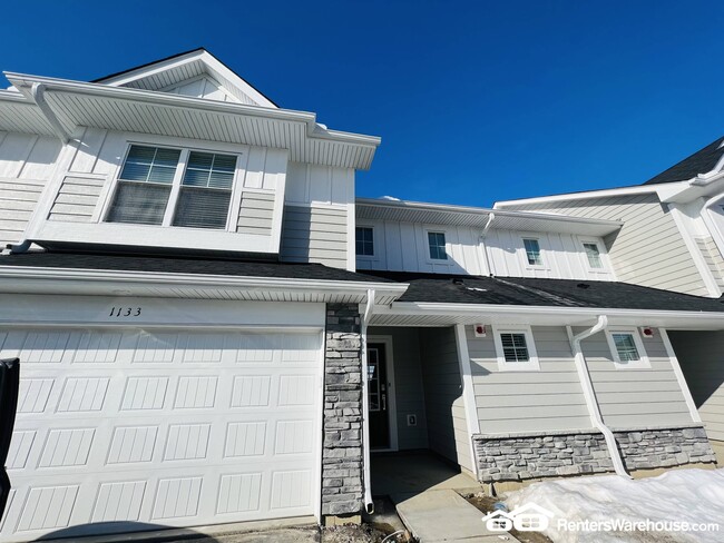Photo - 1133 Middlefield Rd Townhome