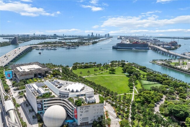 Photo - 1100 Biscayne Blvd