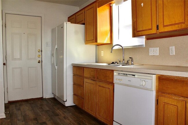 Photo - 4302 Janelle Dr