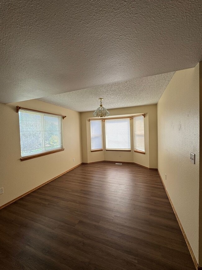 Photo - Charming 5 Bed 3 Bath House