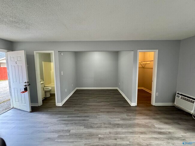 Photo - 3702 Penny St SW Unidad C