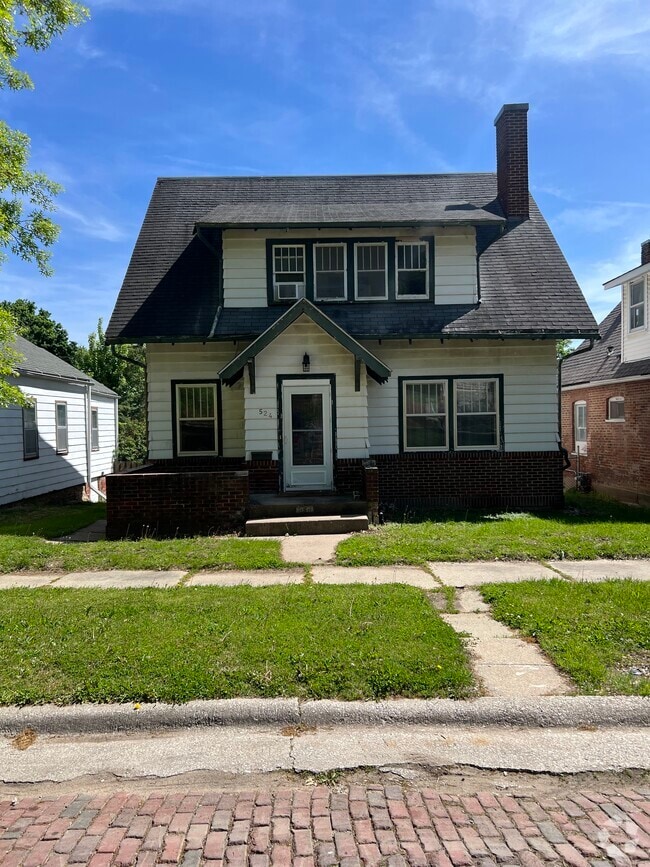 Building Photo - 524 Avenue D Rental