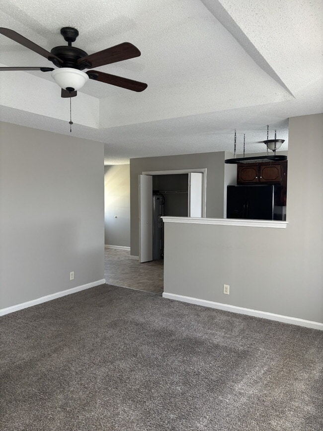 Photo - 363 Donna Dr