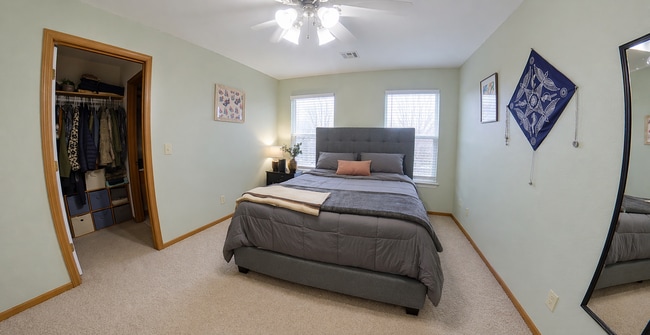 Photo - 3D Tour Available - Fenced In Yard + Garage + Pet Friendly! Available May 1st!