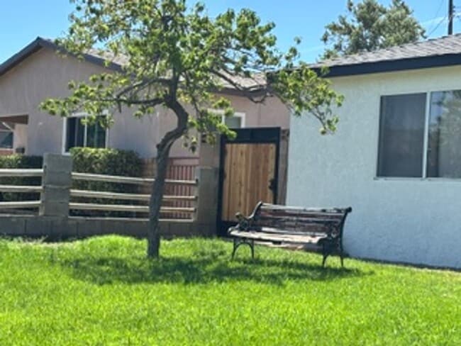 Photo - Beautiful Remodeled Home in Tehachapi!