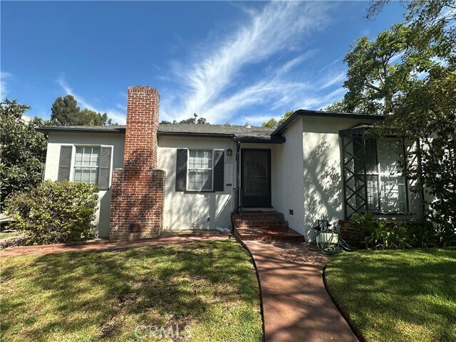 Photo - 1827 Oakwood Ave