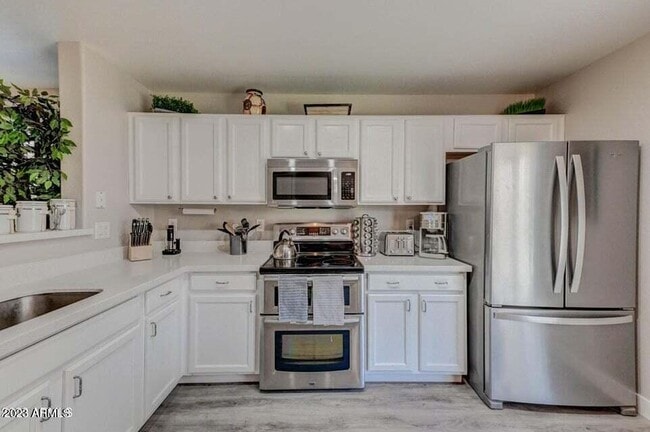 Photo - 2477 E Meadow Land Dr