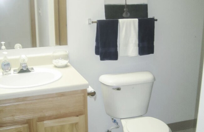 Photo - 260 N Maple Rd