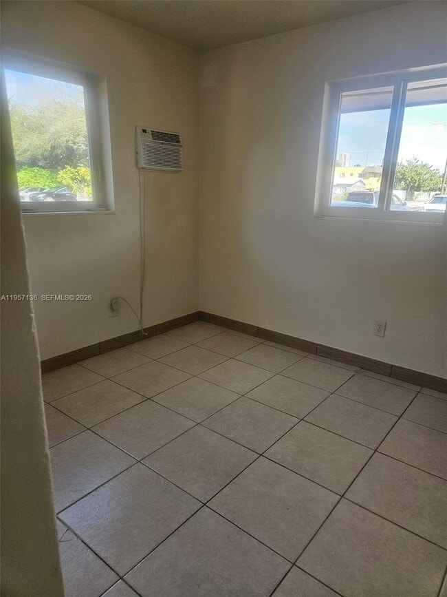 Photo - 2230 Madison St Unit 01