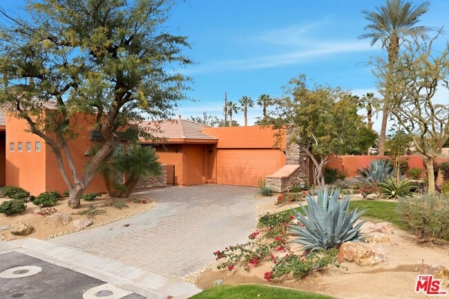 Building Photo - 50025 Vía Aldea