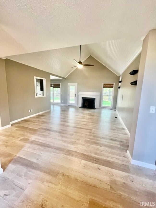 8933 Shadow Ridge Dr