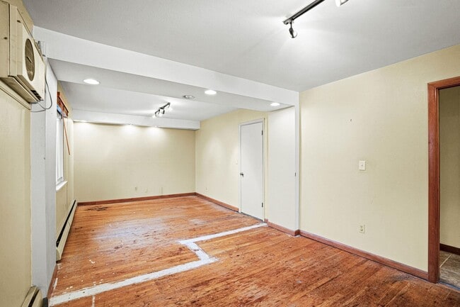 Photo - 935-937 N 37th St. Unit 214