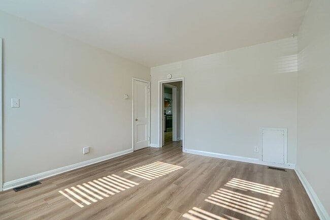 2976 Cornwall Rd Unit 1