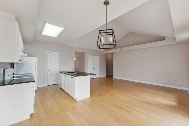 Photo - 1040 Beryl Private