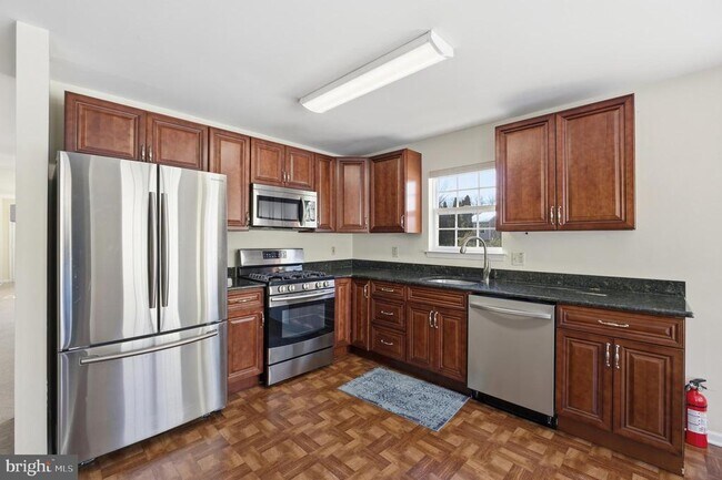 Photo - 56 Camellia Ct